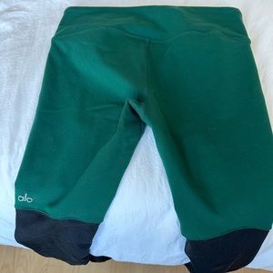 Alo yoga, goddess leggings, size M